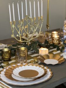 2023 Hanukkah Decor